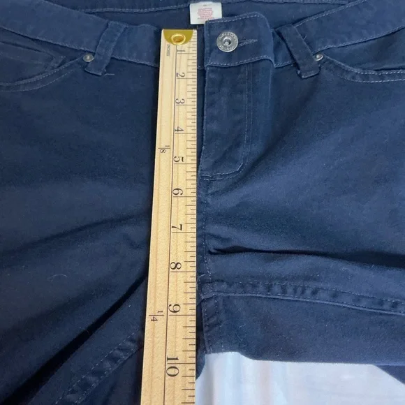 Arizona Jean Company Sateen Narrow Leg Blue Jeans with Branded Button - Picture 7 of 9